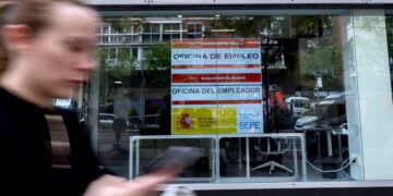 Tasa de paro juvenil alcanza el 26,5% en el primer trimestre y esto puede afectar tu futuro laboral